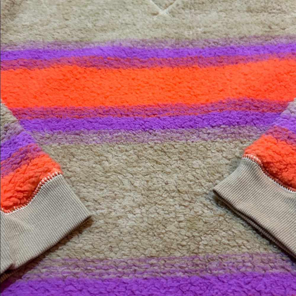 Koolaburra by Ugg Soft Fuzzy Vibrant Orange and Purple Fleece - Picture 2 of 6